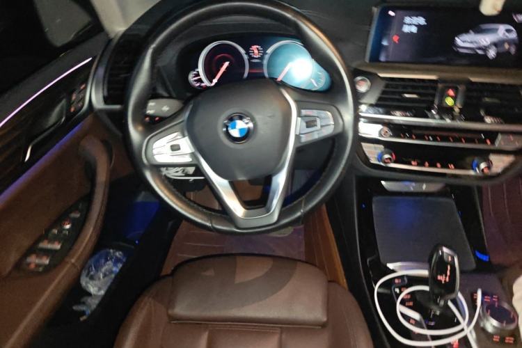 Used BMW X3 2018 xDrive28i Luxury Package China VI Emission Standard Steering Wheel