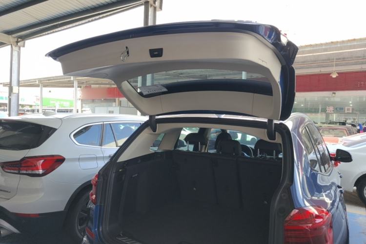 Used BMW X3 2018 xDrive25i M Sport Package China VI Trunk
