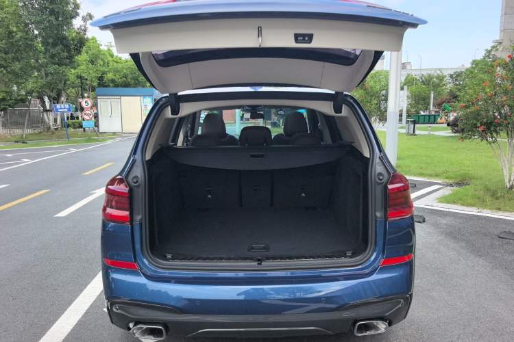 Used BMW X3 2018 xDrive28i M Sport Package China VI Trunk