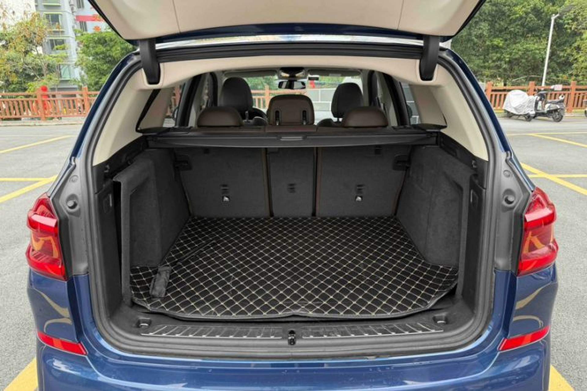 Used BMW X3 2018 xDrive28i M Sport Package China VI Trunk