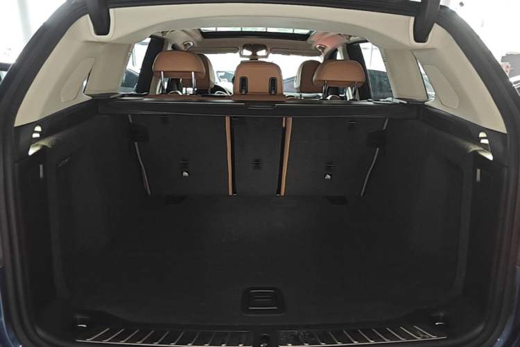 Used BMW X3 2018 xDrive28i M Sport Package China VI Trunk