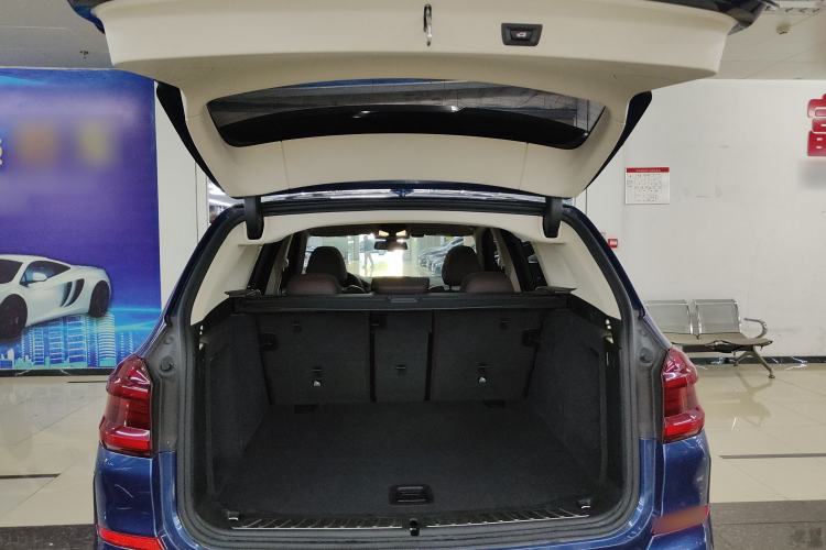 Used BMW X3 2018 xDrive28i M Sport Package China VI Trunk
