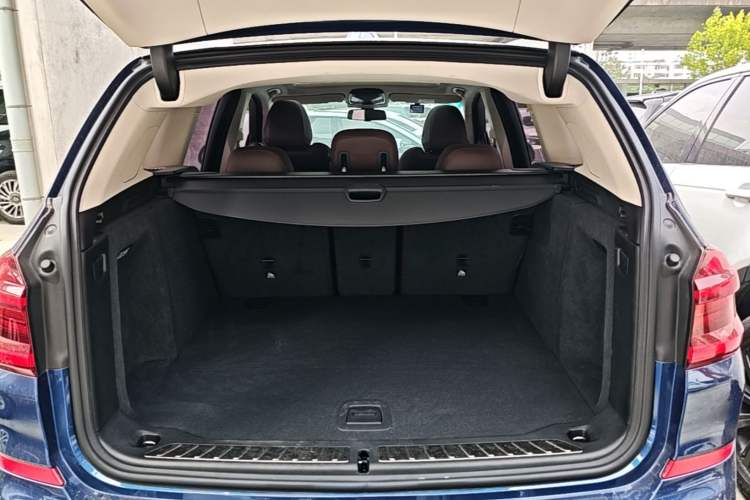 Used BMW X3 2018 xDrive28i M Sport Package China VI Trunk