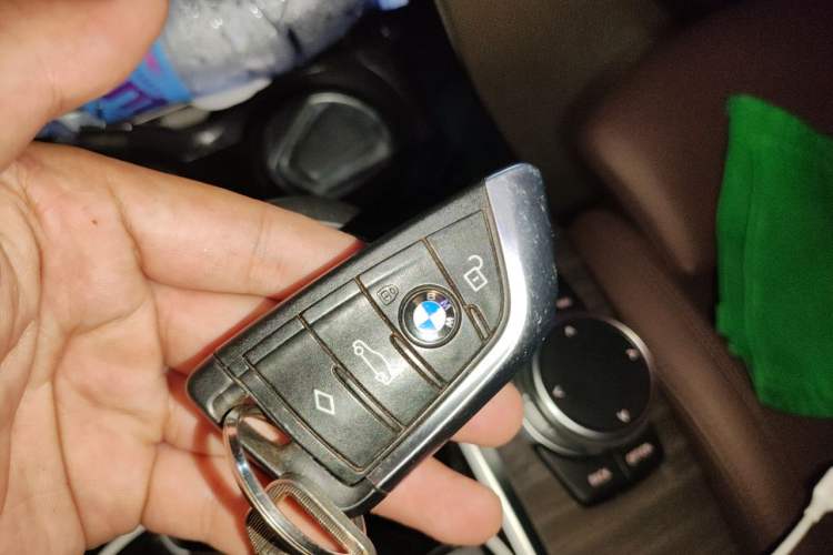 Used BMW X3 2018 xDrive28i Luxury Package China VI Emission Standard Vehicle Key