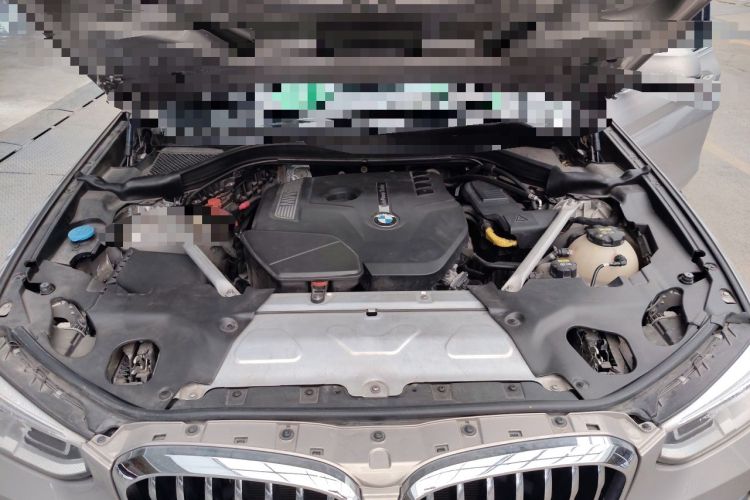 Used BMW X3 2018 xDrive25i Luxury Package China VI Emission Standard Engine Bay