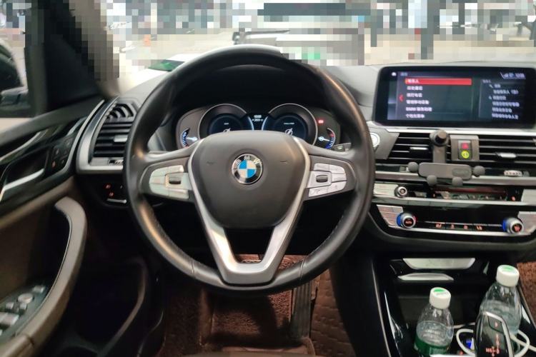 Used BMW X3 2018 xDrive25i Luxury Package China VI Emission Standard Steering Wheel