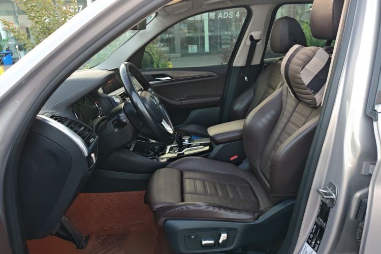 Used BMW X3 2018 xDrive28i Luxury Package China V Left Front Seat