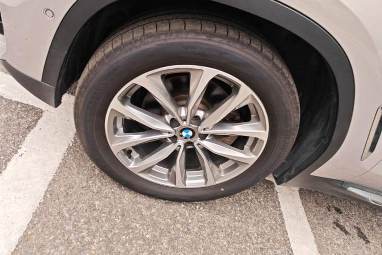 Used BMW X3 2018 xDrive25i Luxury Package China V Left Front Wheel Hub