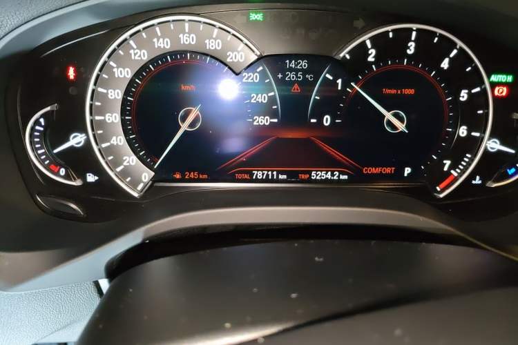 Used BMW X3 2018 xDrive25i M Sport Package China V Odometer Close Up