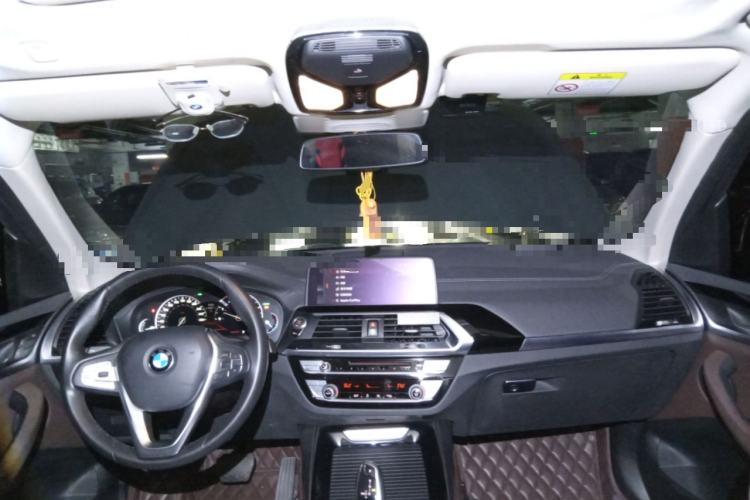 Used BMW X3 2018 xDrive25i Luxury Package China V Center Console