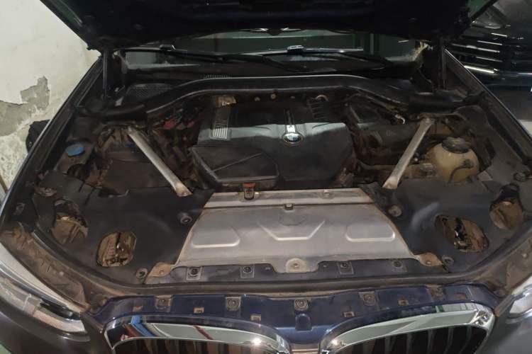Used BMW X3 2018 xDrive25i M Sport Package China VI Engine Bay