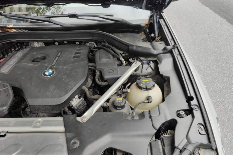 Used BMW X3 2018 xDrive28i M Sport Package China VI Engine Bay Left