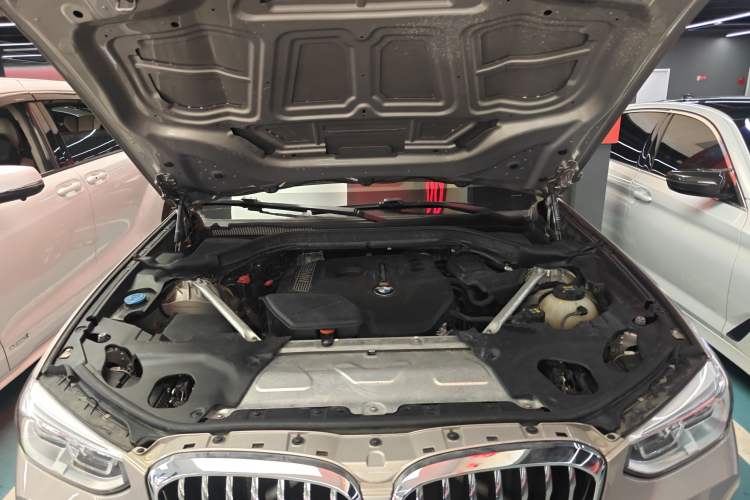 Used BMW X3 2018 xDrive25i Luxury Package China V Engine Bay