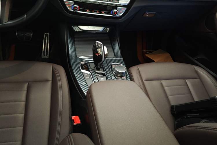 Used BMW X3 2018 xDrive25i M Sport Package China VI Gear Lever