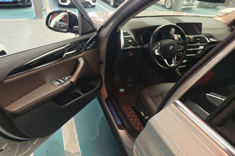 Used BMW X3 2018 xDrive25i Luxury Package China V Interior 3