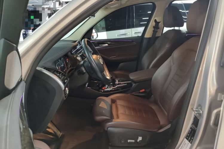 Used BMW X3 2018 xDrive25i Luxury Package China V Left Front Seat