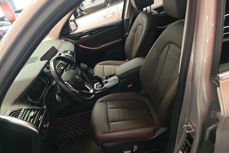 Used BMW X3 2018 xDrive25i Luxury Package China V Left Front Seat