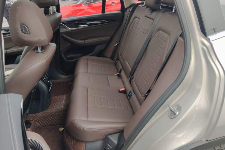 Used BMW X3 2018 xDrive25i Luxury Package China V Left Rear Seat