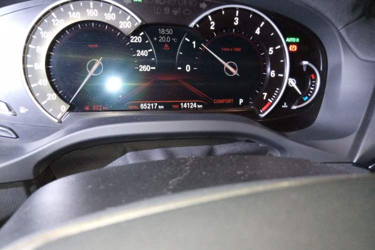 Used BMW X3 2018 xDrive25i Luxury Package China V Odometer Close Up