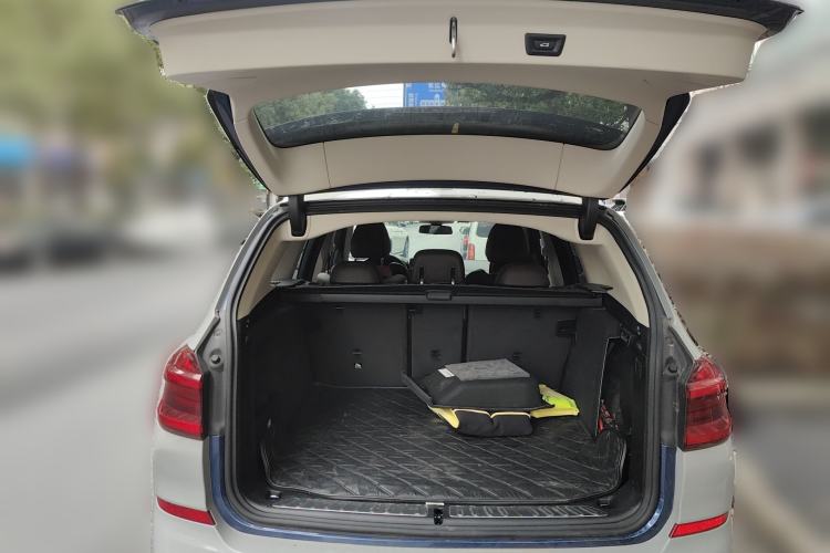Used BMW X3 2018 xDrive28i M Sport Package China VI Trunk