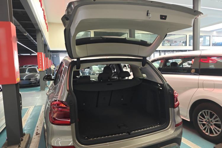 Used BMW X3 2018 xDrive25i Luxury Package China V Trunk