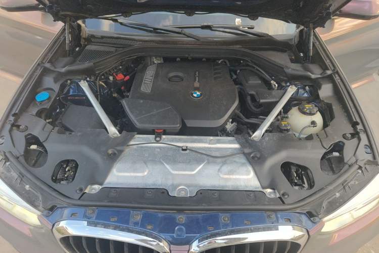 Used BMW X3 2018 xDrive25i M Sport Package China VI Engine Bay