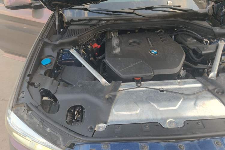 Used BMW X3 2018 xDrive25i M Sport Package China VI Engine Bay Right