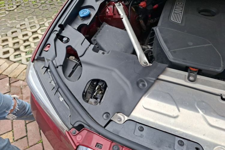 Used BMW X3 2018 xDrive28i M Sport Package China VI Engine Bay Right