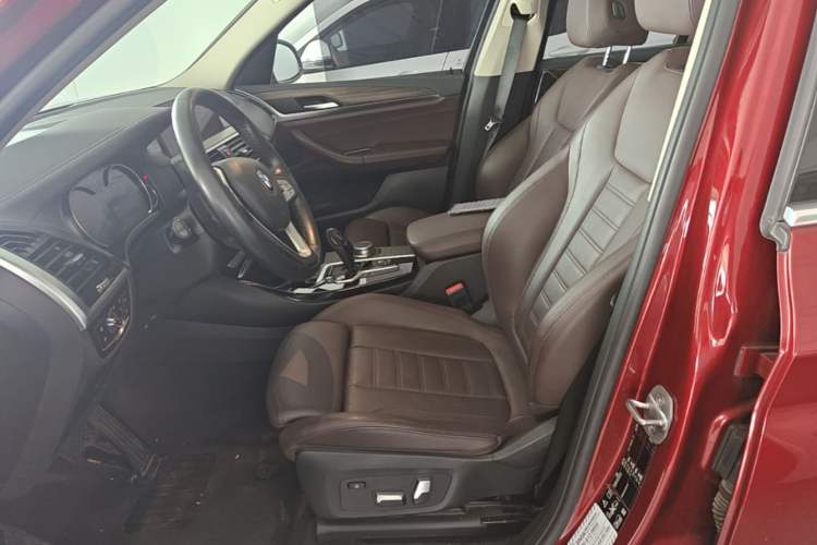 Used BMW X3 2018 xDrive28i Luxury Package China VI Emission Standard Left Front Seat