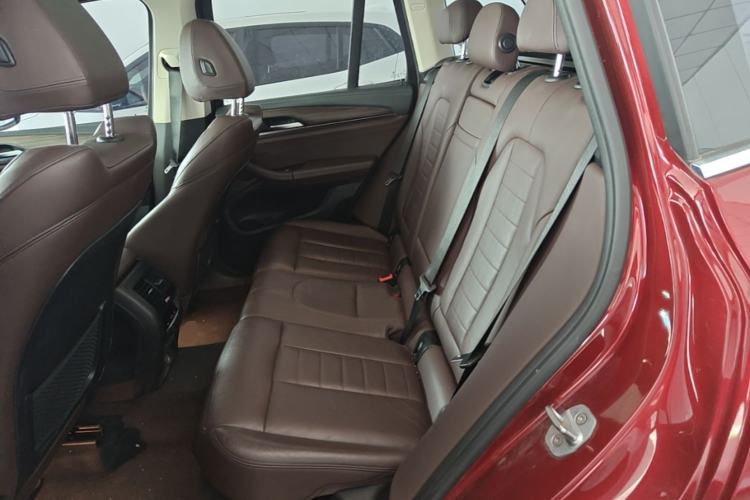 Used BMW X3 2018 xDrive28i Luxury Package China VI Emission Standard Left Rear Seat