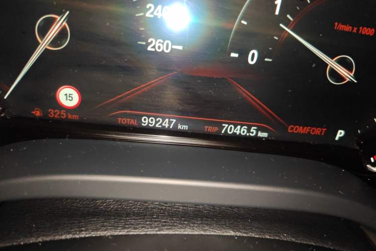 Used BMW X3 2018 xDrive25i Luxury Package China V Odometer Close Up