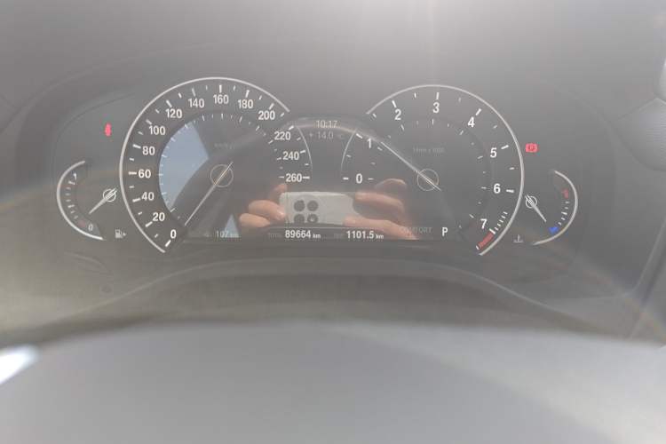 Used BMW X3 2018 xDrive25i Luxury Package China V Odometer Close Up