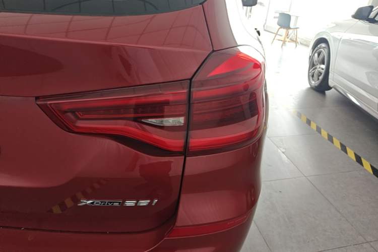 Used BMW X3 2018 xDrive28i Luxury Package China VI Emission Standard Right Rear Taillight