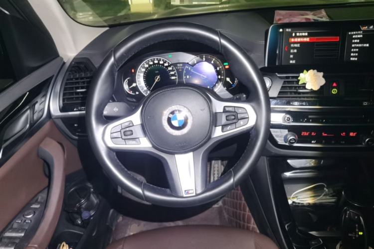 Used BMW X3 2018 xDrive25i M Sport Package China VI Steering Wheel