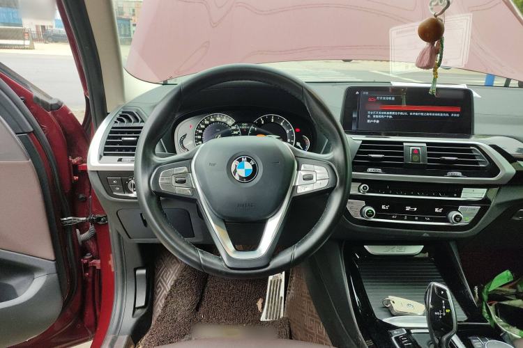 Used BMW X3 2018 xDrive25i Luxury Package China V Steering Wheel