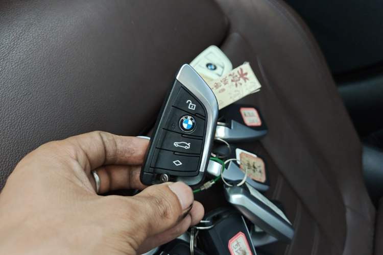 Used BMW X3 2018 xDrive28i Luxury Package China VI Emission Standard Vehicle Key