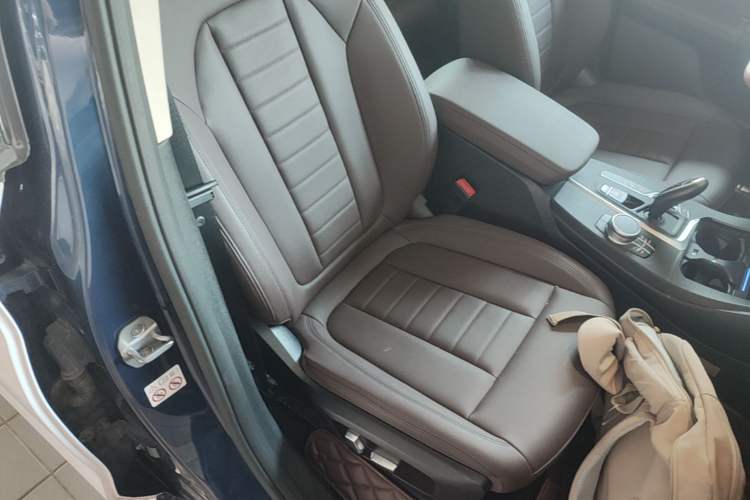 Used BMW X3 2018 xDrive25i M Sport Package China VI Right Front Seat