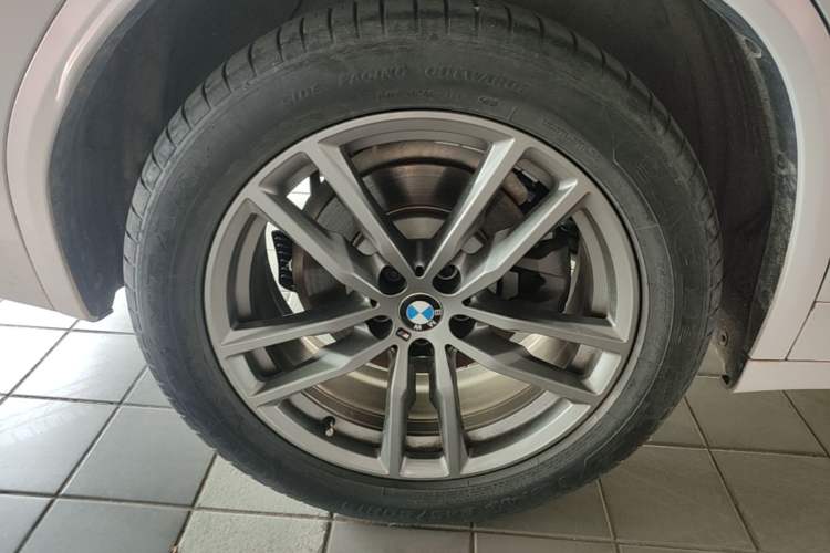 Used BMW X3 2018 xDrive25i M Sport Package China VI Right Rear Wheel Hub