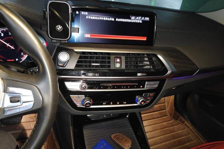 Used BMW X3 2018 xDrive28i Luxury Package China VI Emission Standard Audio And AC Panel