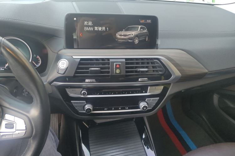 Used BMW X3 2018 xDrive28i Luxury Package China VI Emission Standard Audio And AC Panel