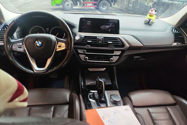 Used BMW X3 2018 xDrive28i Luxury Package China VI Emission Standard Center Console