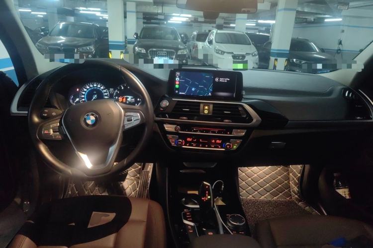 Used BMW X3 2018 xDrive25i Luxury Package China V Center Console