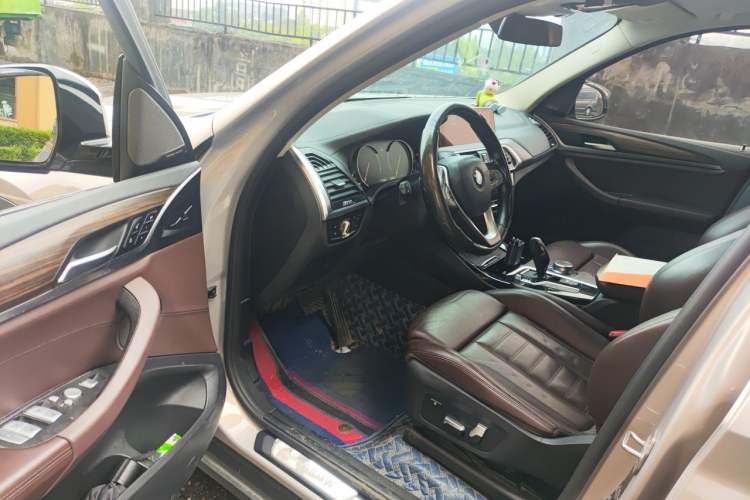 Used BMW X3 2018 xDrive28i Luxury Package China VI Emission Standard Driver Seat