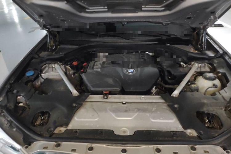 Used BMW X3 2018 xDrive28i Luxury Package China VI Emission Standard Engine Bay