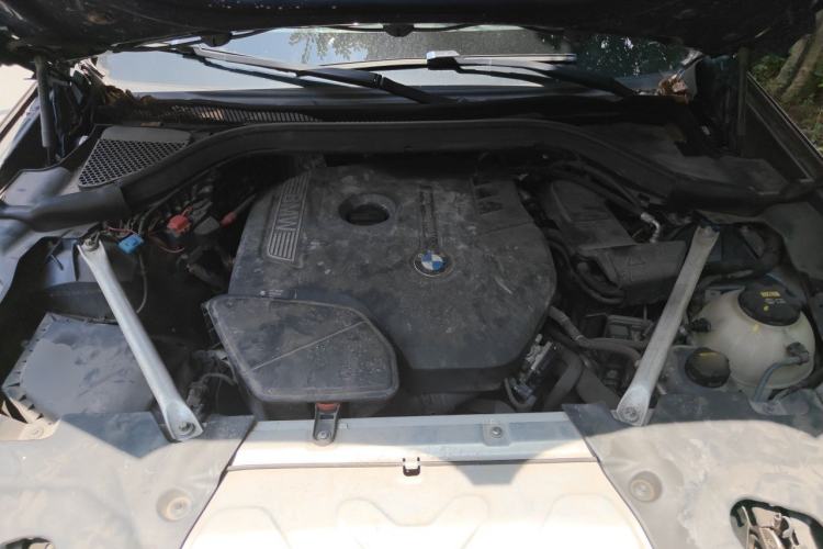 Used BMW X3 2018 xDrive28i M Sport Package China V Emission Standard Engine Bay