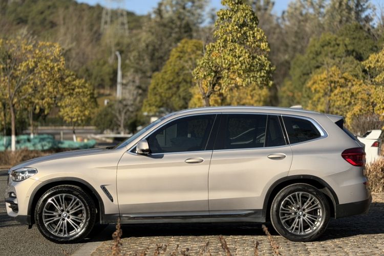 Used BMW X3 2018 xDrive28i Luxury Package China VI Emission Standard Exterior 2