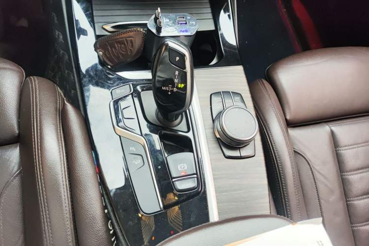 Used BMW X3 2018 xDrive28i Luxury Package China VI Emission Standard Gear Lever