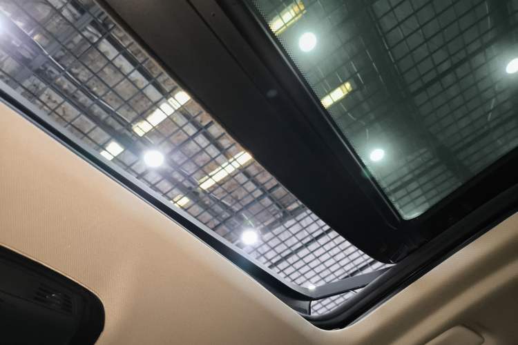 Used BMW X3 2018 xDrive30i Luxury Edition M Sport Package China VI Headliner