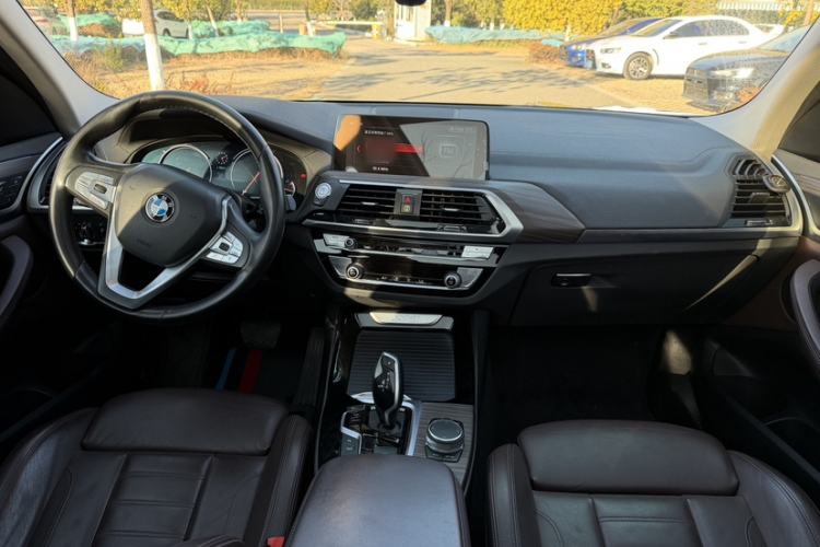 Used BMW X3 2018 xDrive28i Luxury Package China VI Emission Standard Interior 9