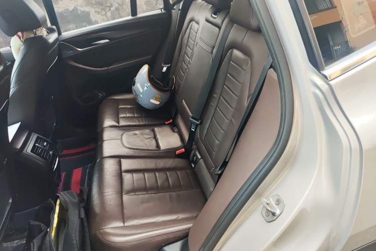 Used BMW X3 2018 xDrive28i Luxury Package China VI Emission Standard Left Rear Seat